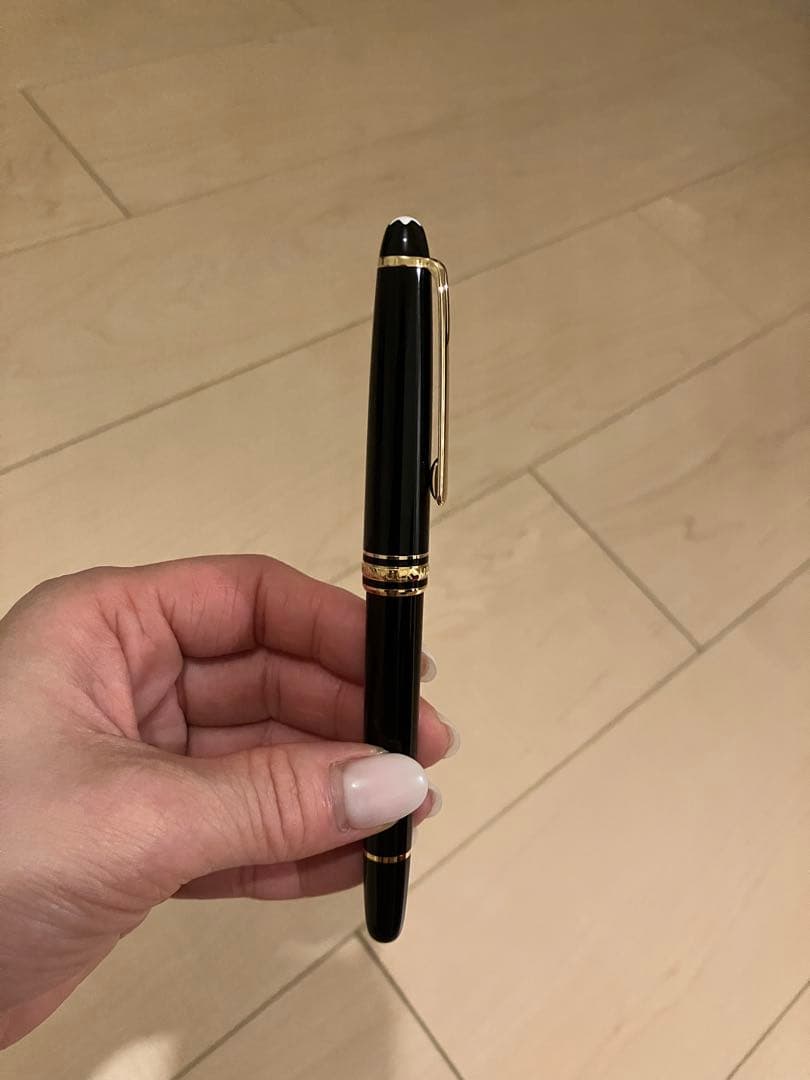 モンブランブラック ゴールドアクセント ボールペン