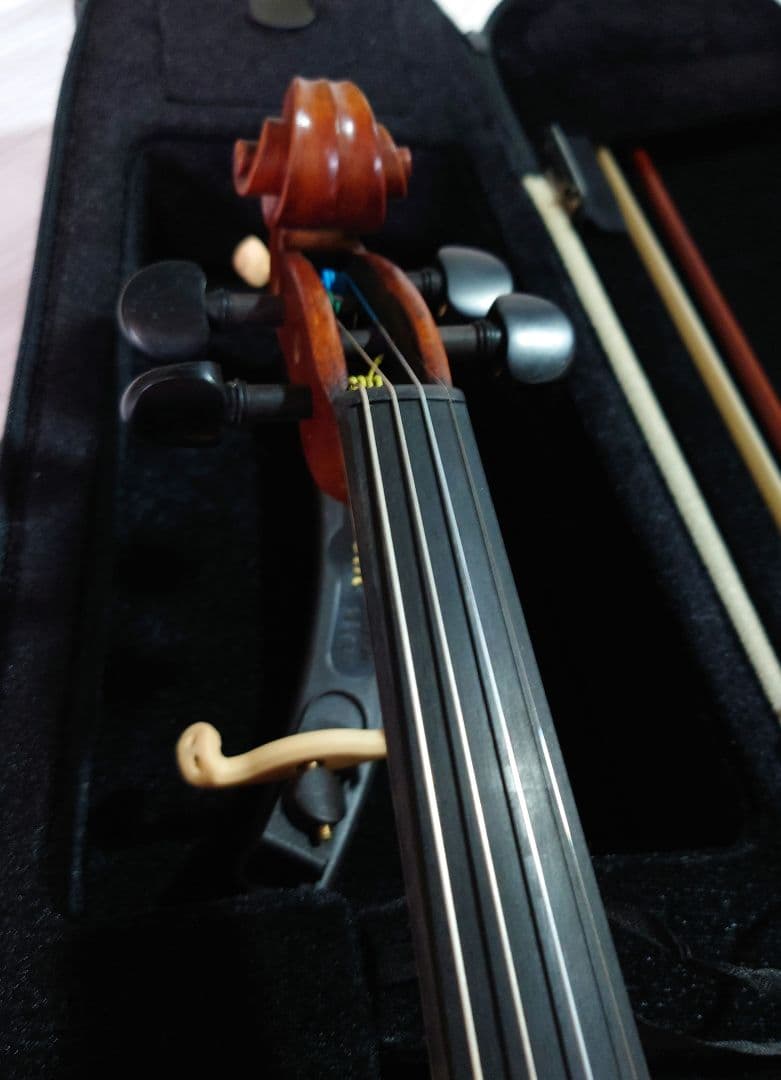 ニコロサンティNSN60S バイオリン　4/4 美品　弓、ケース、松脂、肩当付