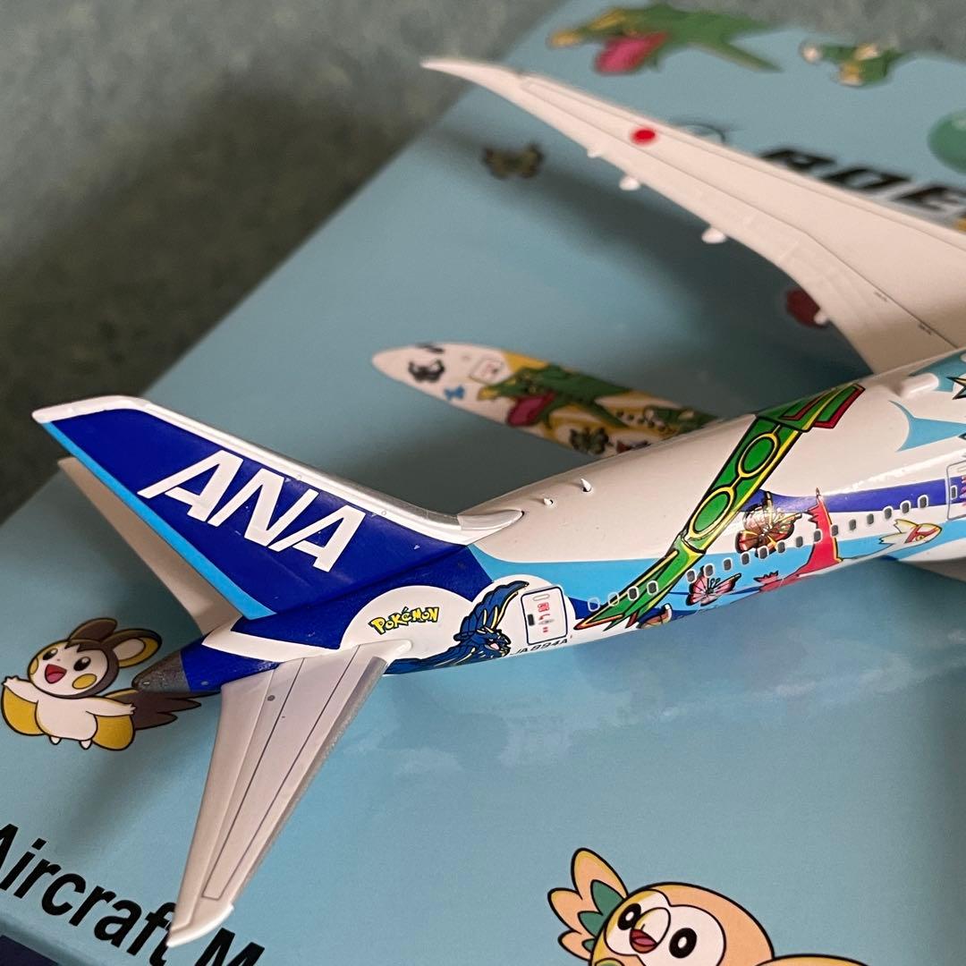 ANA 全日空 787-9 ポケモン ピカチュウジェット AV スタンド付き