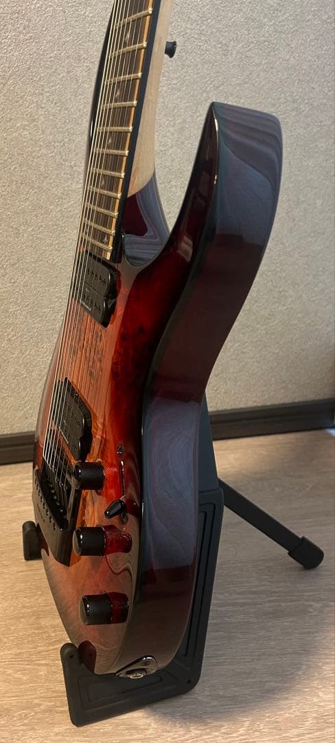 B.C.Rich Shredzilla EVERTUNE/DiMarzio 8弦