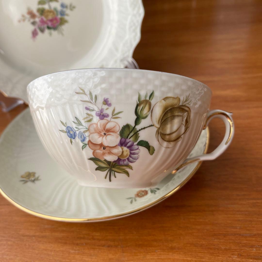 ロイヤルコペンハーゲン フリセンボー　カップ　ソーサー　プレート　トリオ　1客