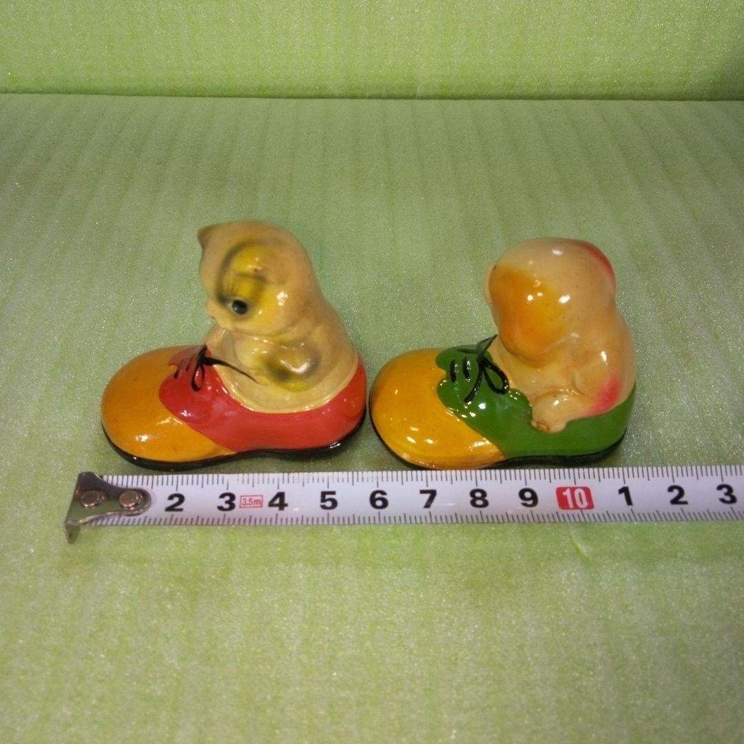 猫と犬の靴型置物　靴に入った猫と犬の鉛筆削り　フィギュア　アンティーク　レトロ