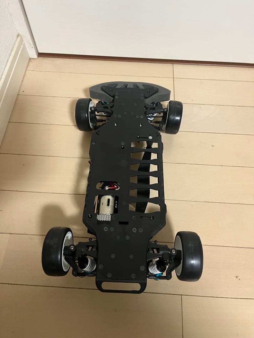 ヨコモドリパケパトカーボディ付き