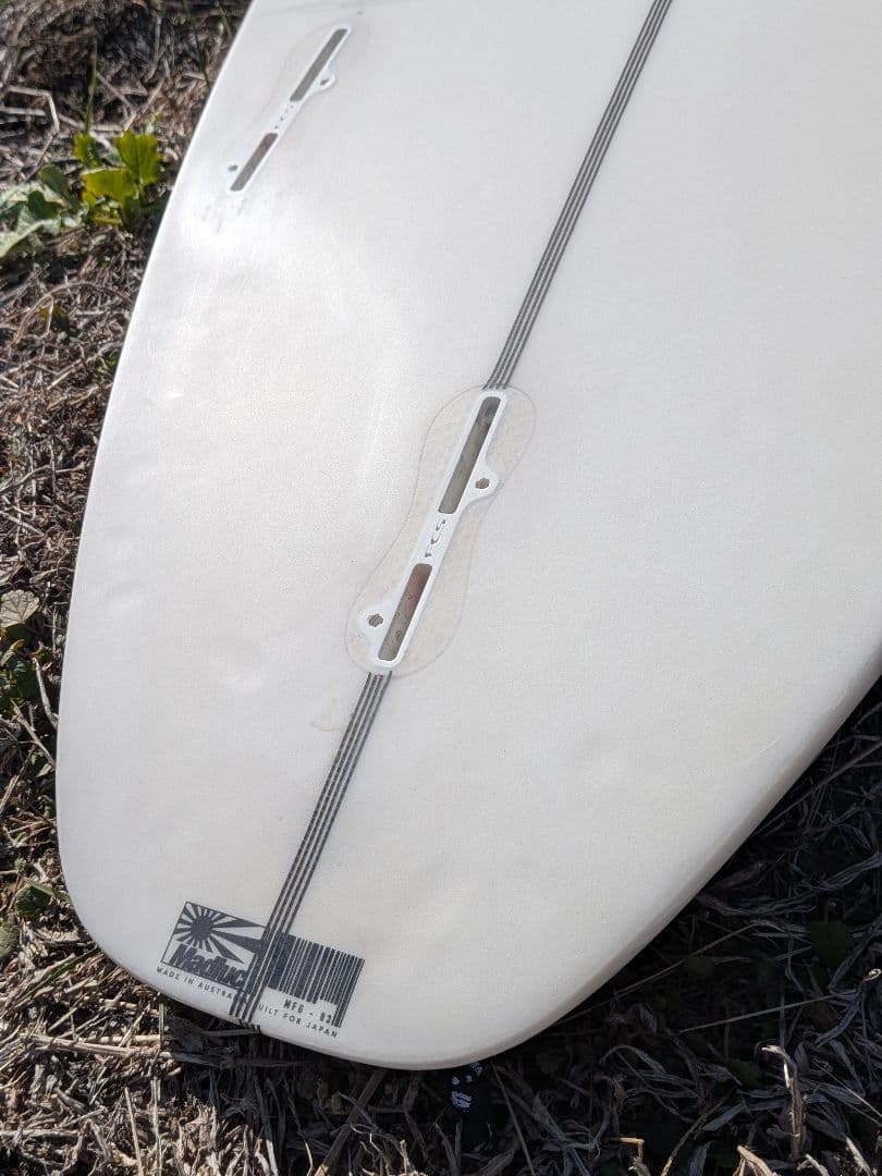 JSサーフボード ゼログラビティ 5'7”　24.3L