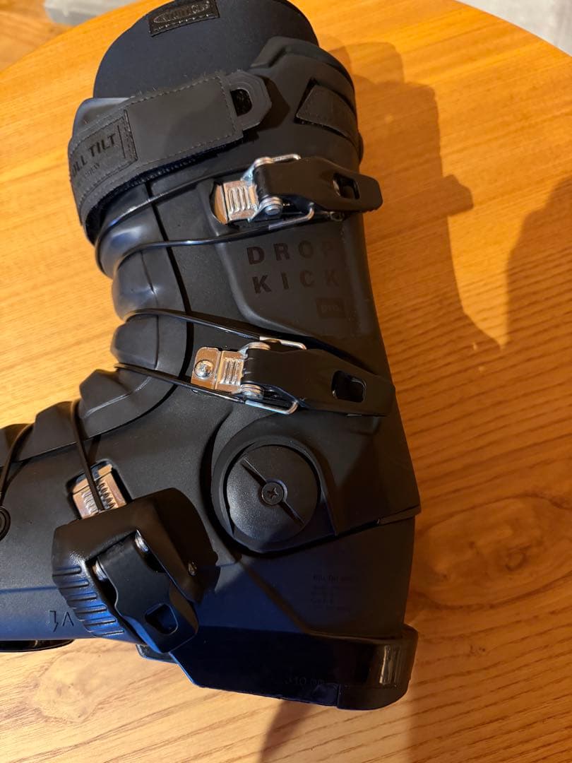 FT DROP KICK 限定カラー　27.5cm