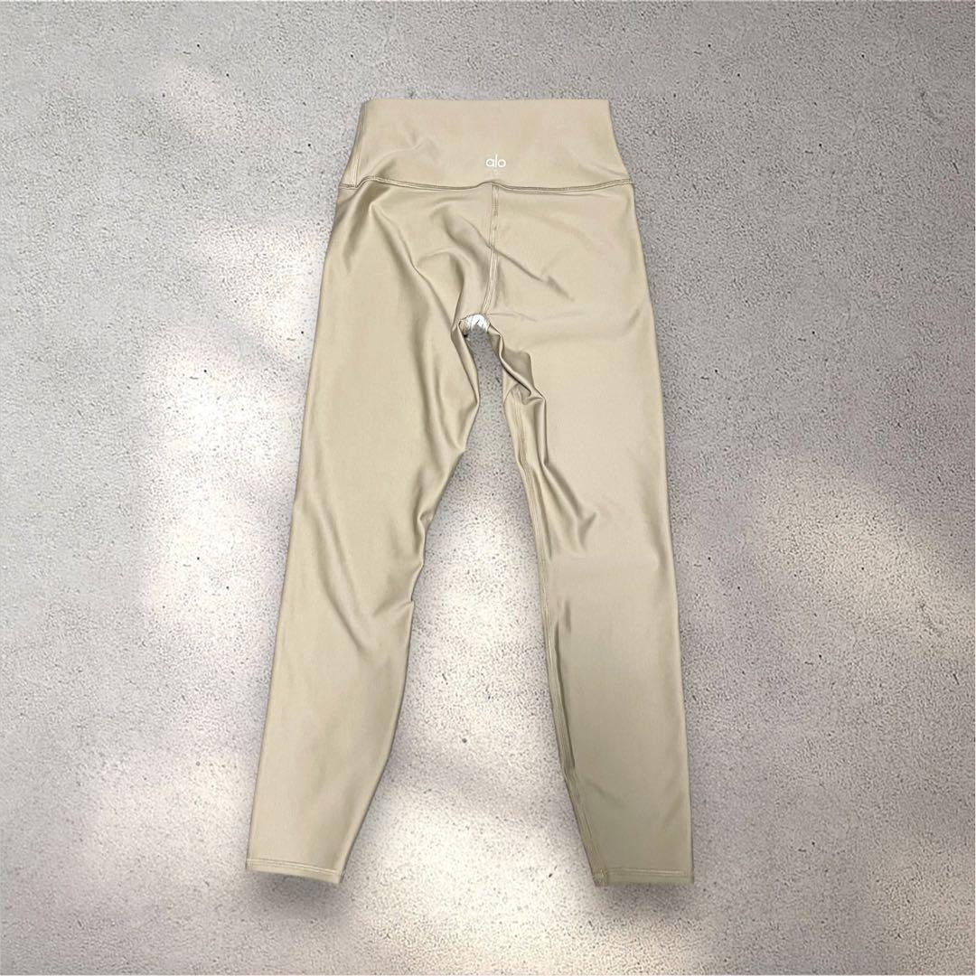 Ｍ未使用級alo yoga アロヨガ ハイウエストAirlift Legging