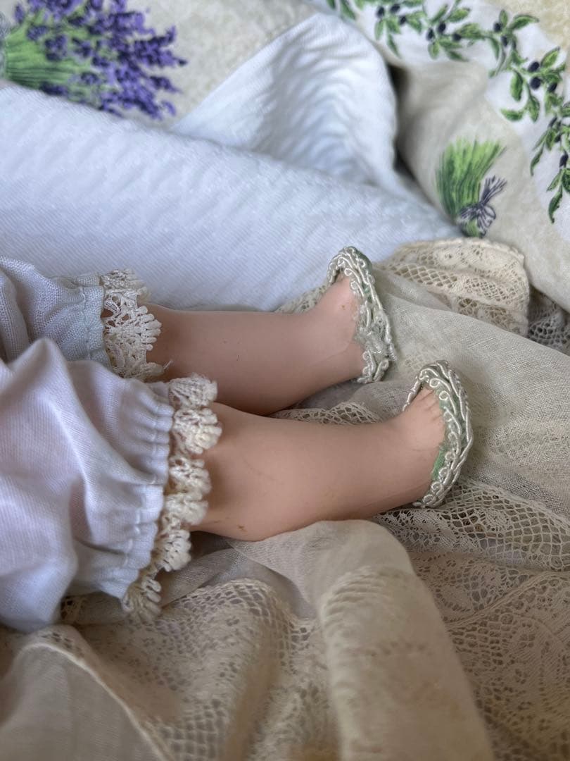 ◆フランスアンティーク陶器ビスクドール、中世ドレス、レースフリルブルーアイ金髪