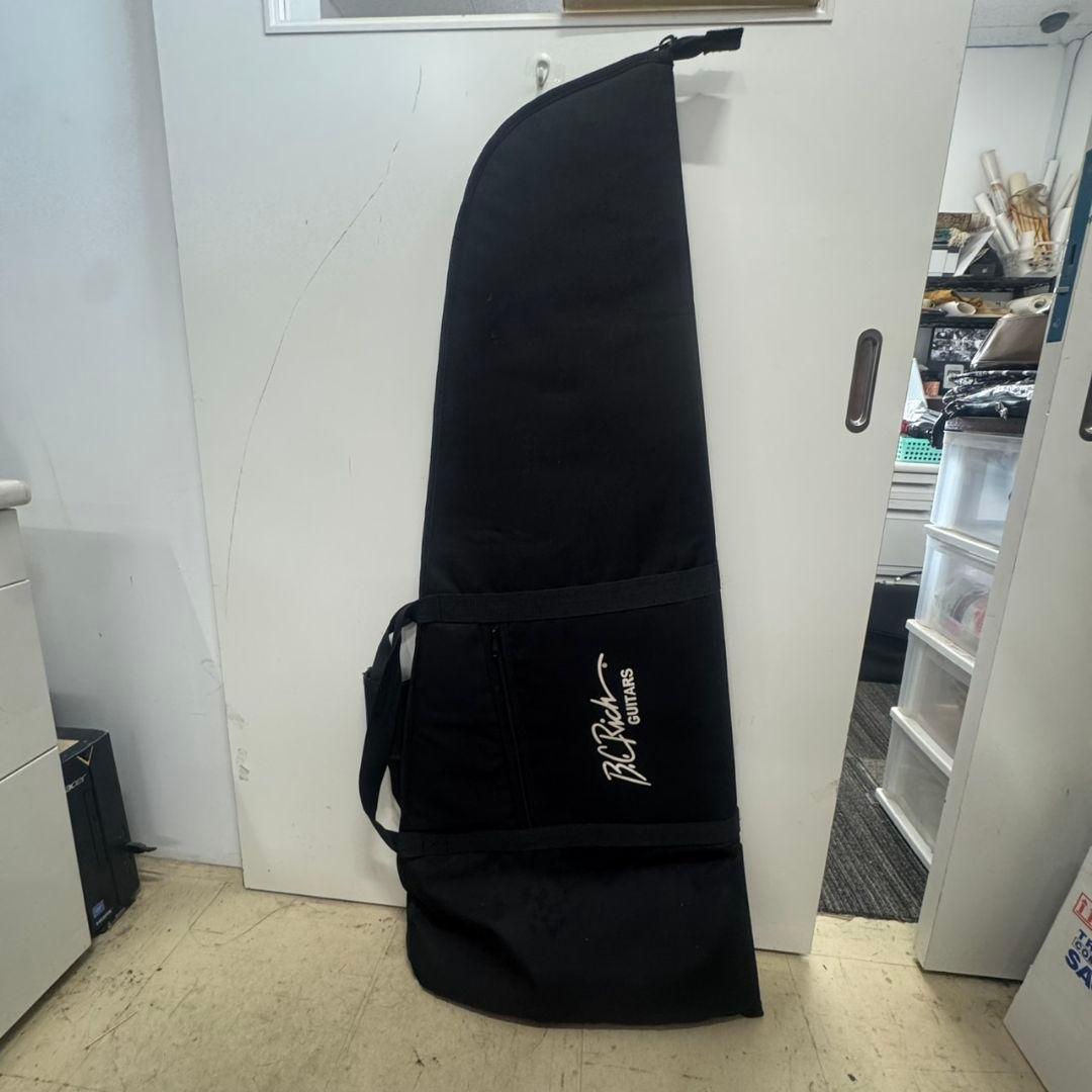 B.C.Rich WARLOCK ワーロック　エレキギター　白