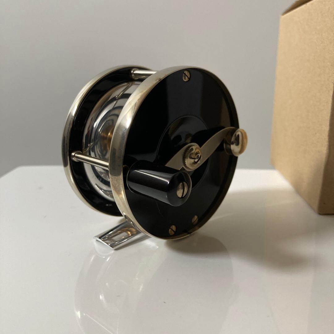 NAKA Reel サイズM