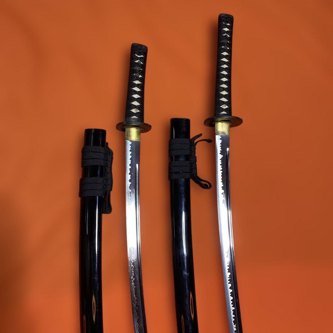 高級居合刀大小２本 黒柄 竹笹木瓜黒鍔 黒呂鞘