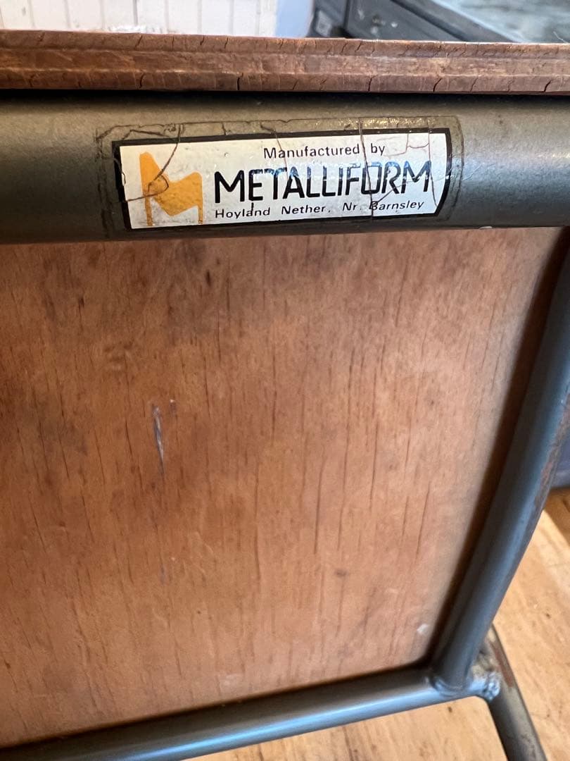 英国ヴィンテージキッススクールチェアー2脚セット