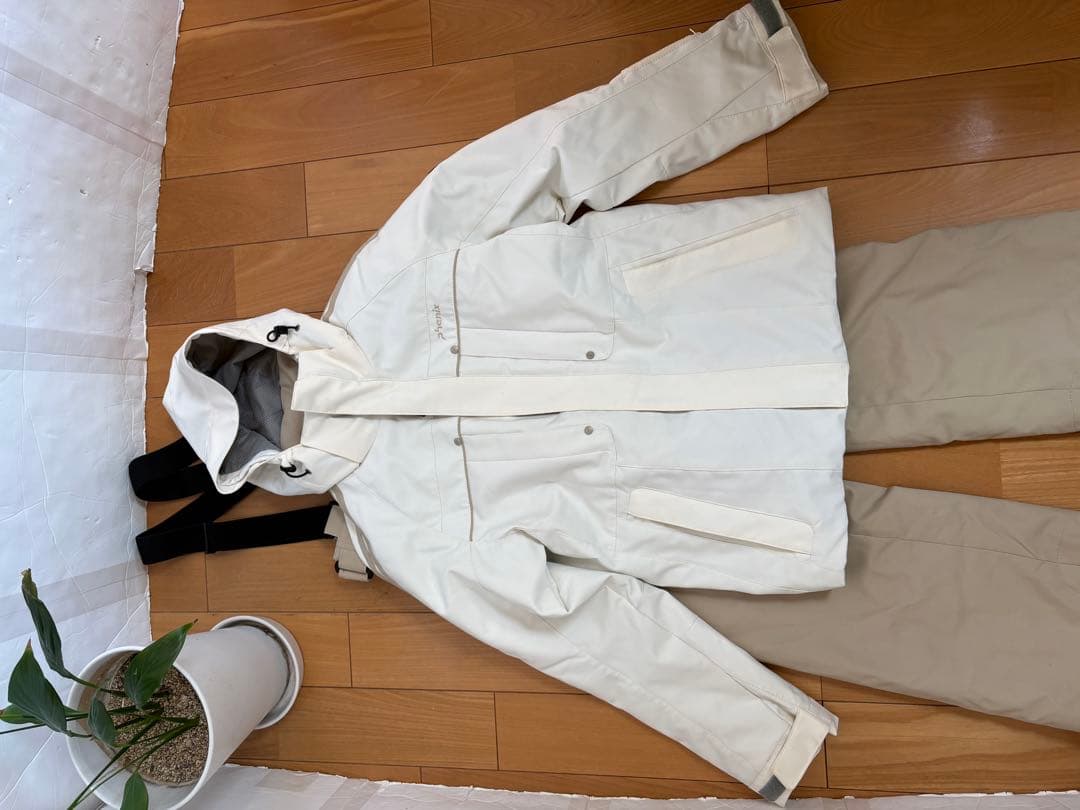 【送料無料】phenix フェニックス　スキーウェア　Lサイズ　上下セット