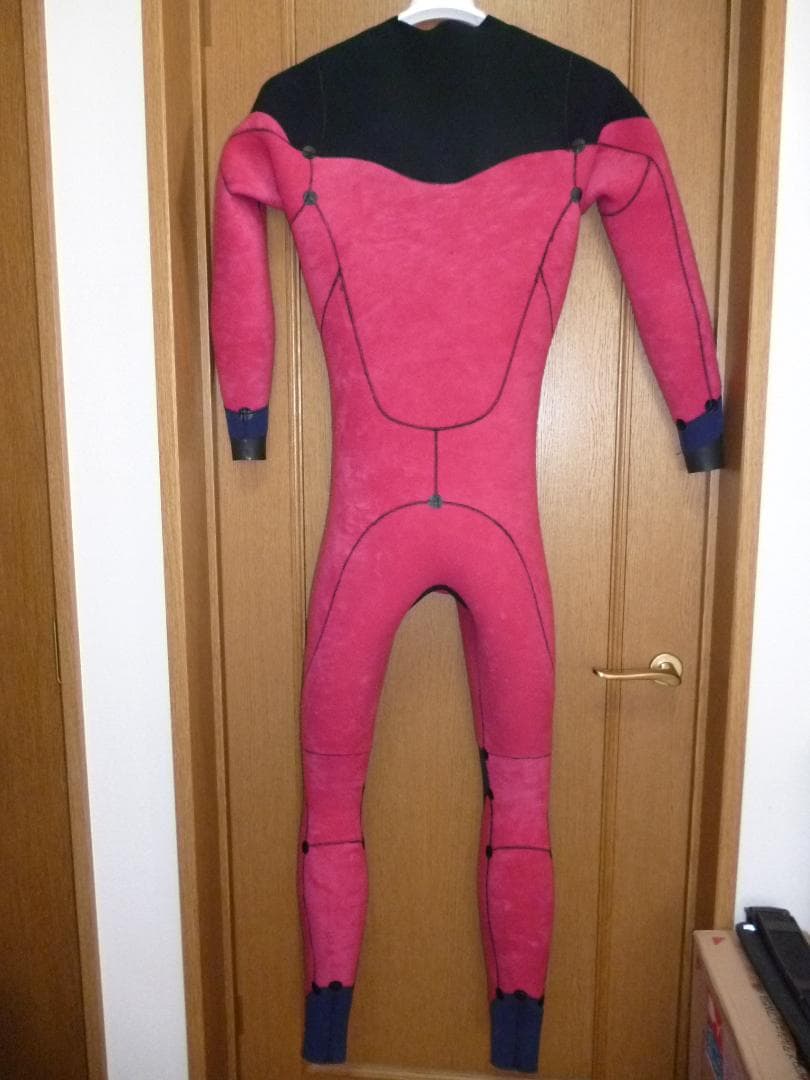 BREAKER OUT（ブレーカーアウト）チェストジップ セミドライ ML！美品