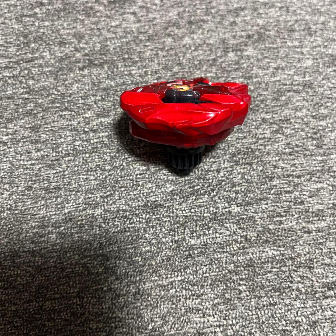 ベイブレードx ドランバスター1-60A メタルコートレッド