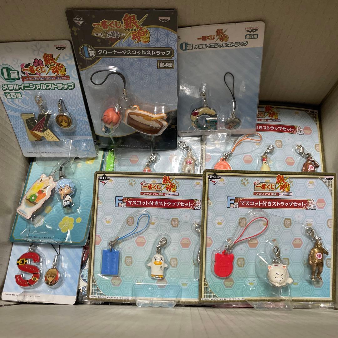 銀魂 グッズ アニメグッズ 缶バッジ 限定品200点以上