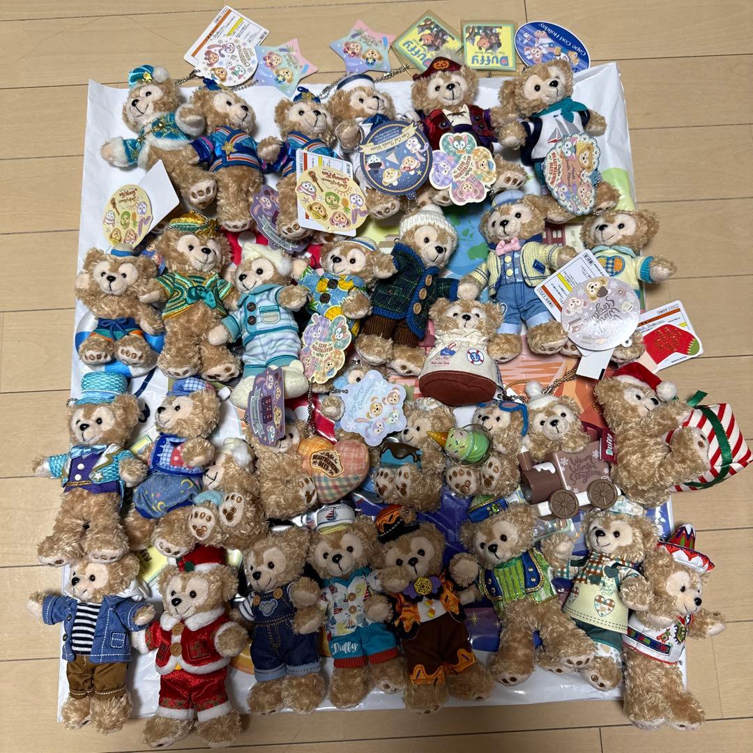 ダッフィー ぬいぐるみバッジ まとめ売り 31体