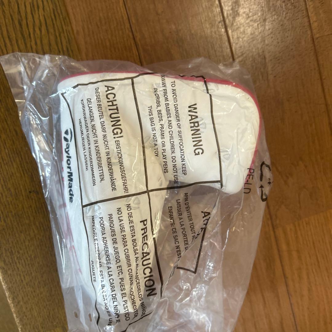 TaylorMade GINZA ホワイトヘッドカバー