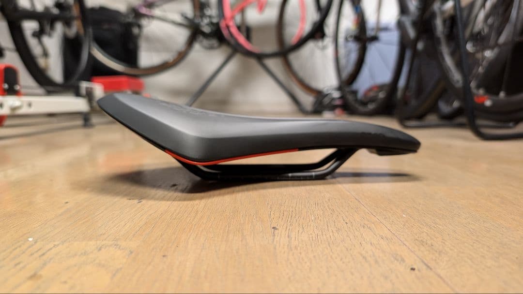 Fizik Terra Argo 150mm サドル ブロンプトン