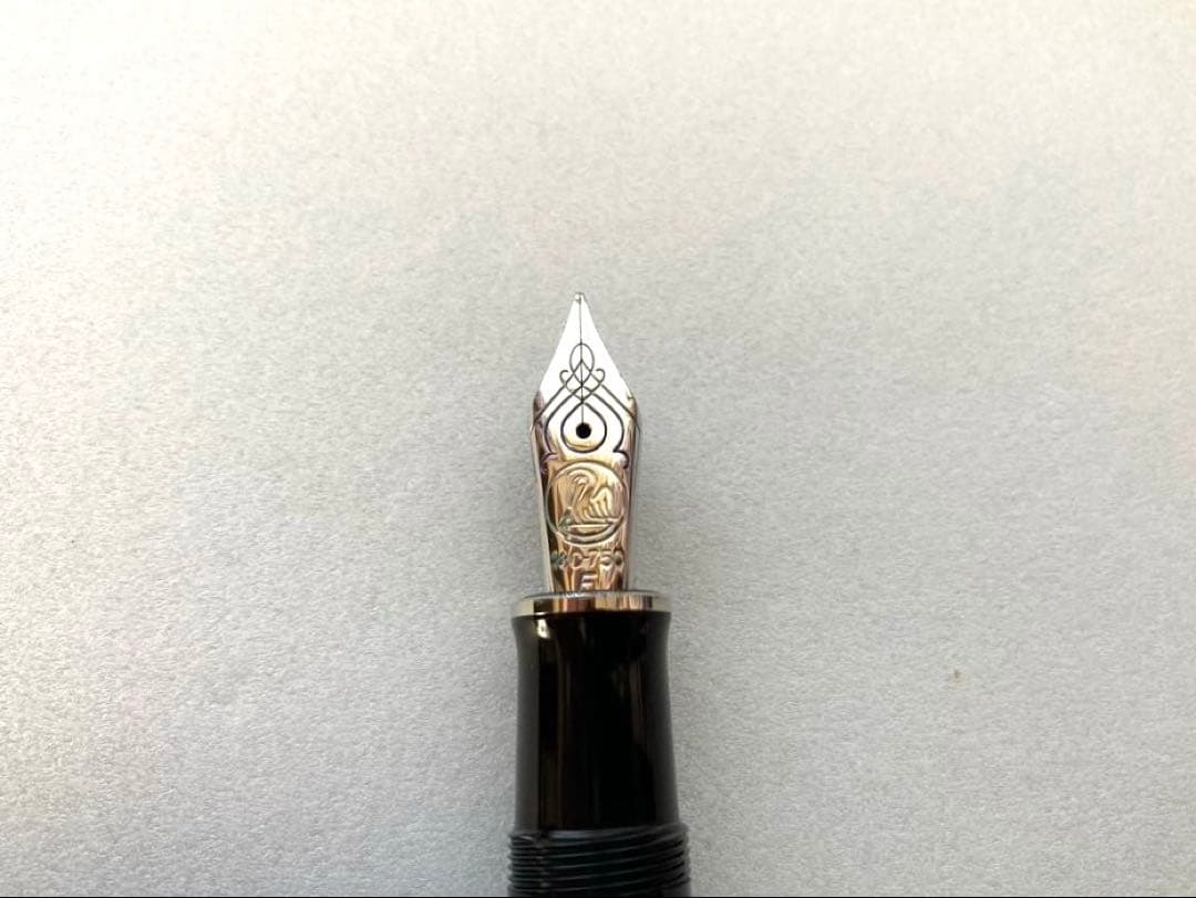 Pelikan ペリカン スーべレーン M805 Stresemann万年筆