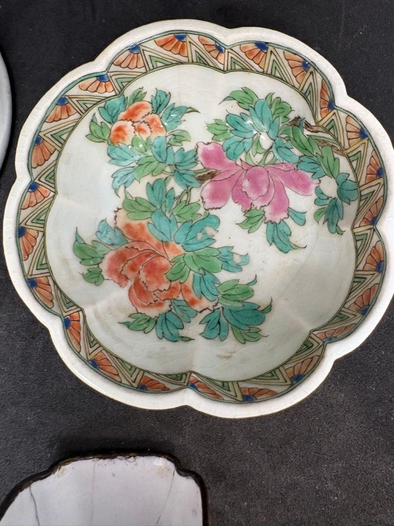 清時代唐時代徳化窯博古圖紋様 磁器大花瓶 伝世品焼物 粉彩