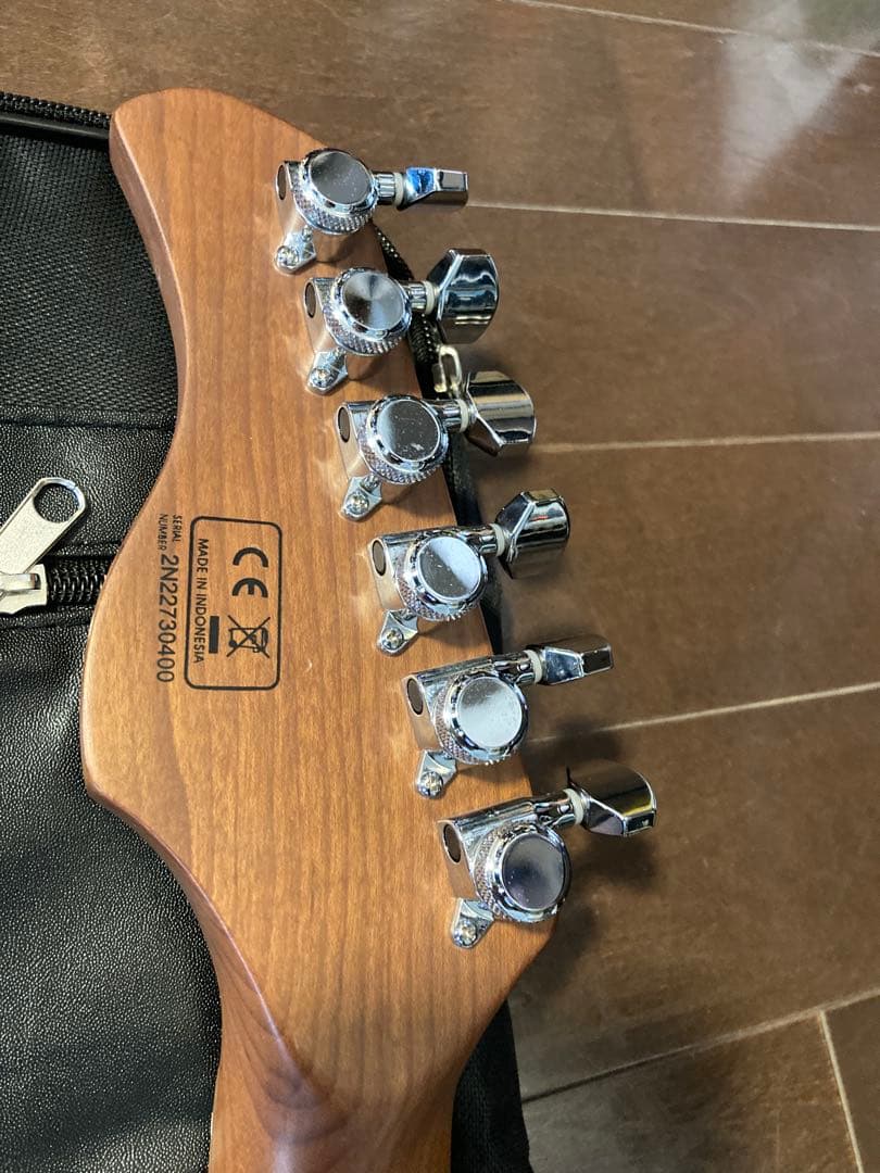 Sire S7 vin ホワイト 新品ソフトケース付き　ラリーカールトン監修