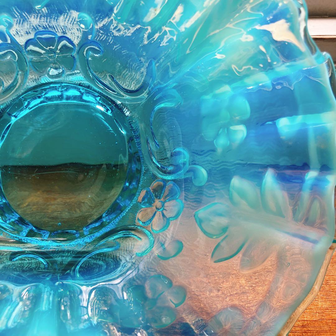 美品 ボーモント・フェントン社 ブルーオパルセント ウランガラス フリル ボウル