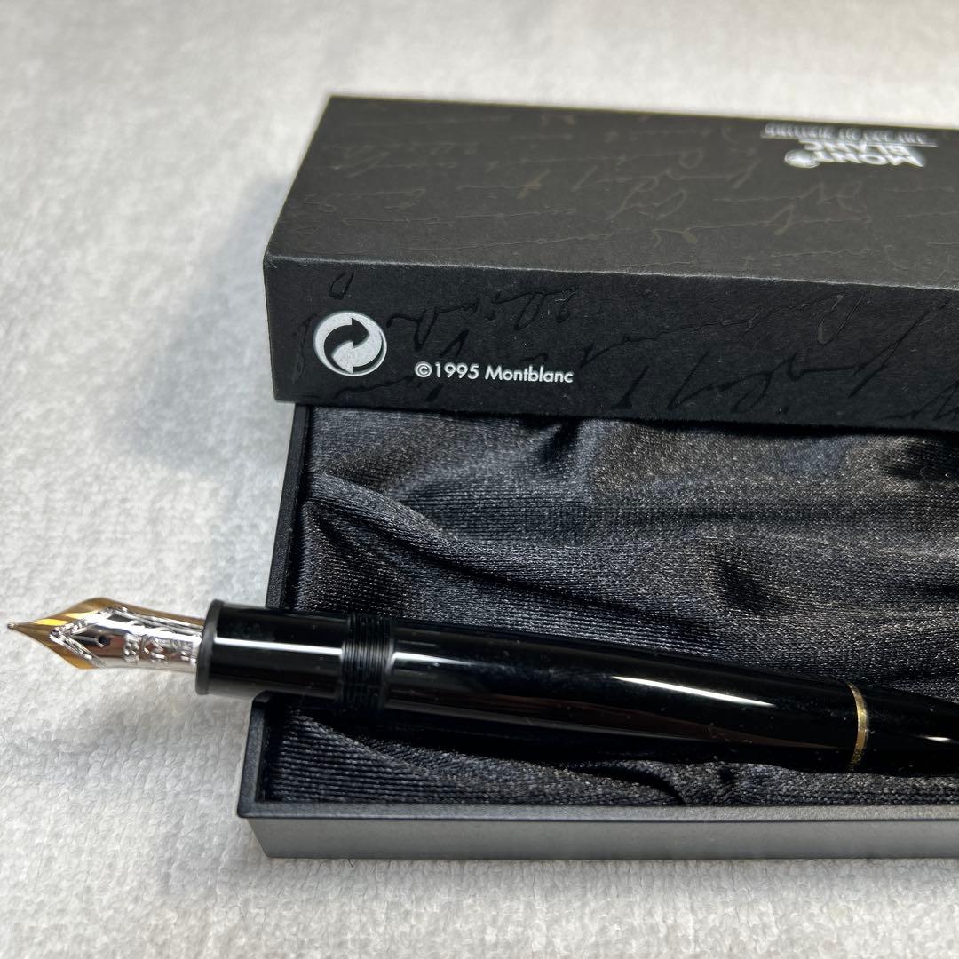 Montblanc 万年筆 黒