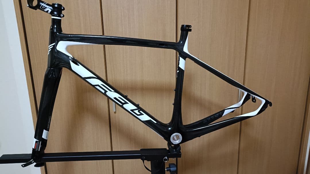 Felt ロードバイクフレーム ブラック/ホワイト
