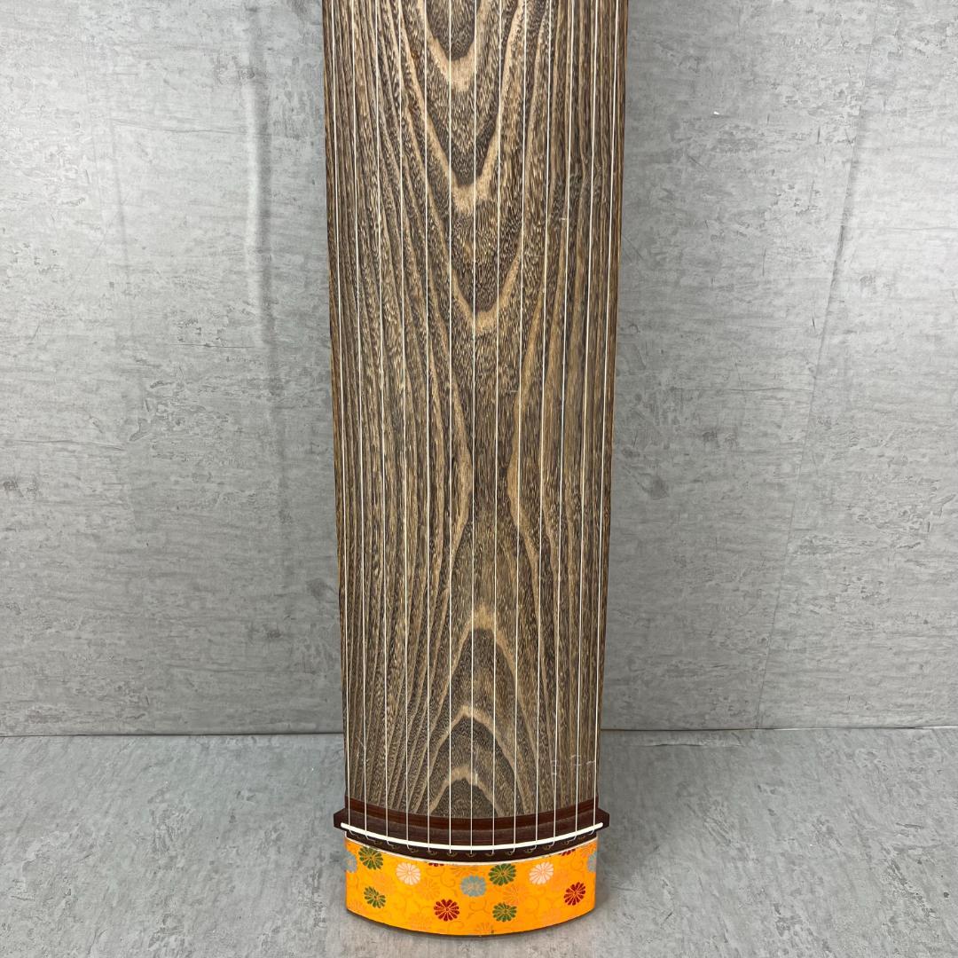 短琴　約5尺　13弦　筝　すだれ彫り　オレンジ装飾　琴柱　爪　和楽器　弦楽器