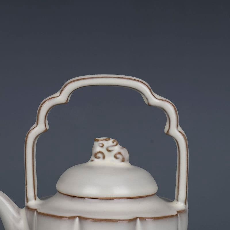 宋汝窯月牙白釉提梁壺   急須  工芸品 美術品 置物