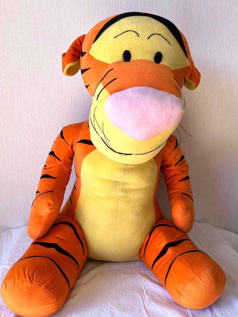 ティガー　ぬいぐるみ　巨大