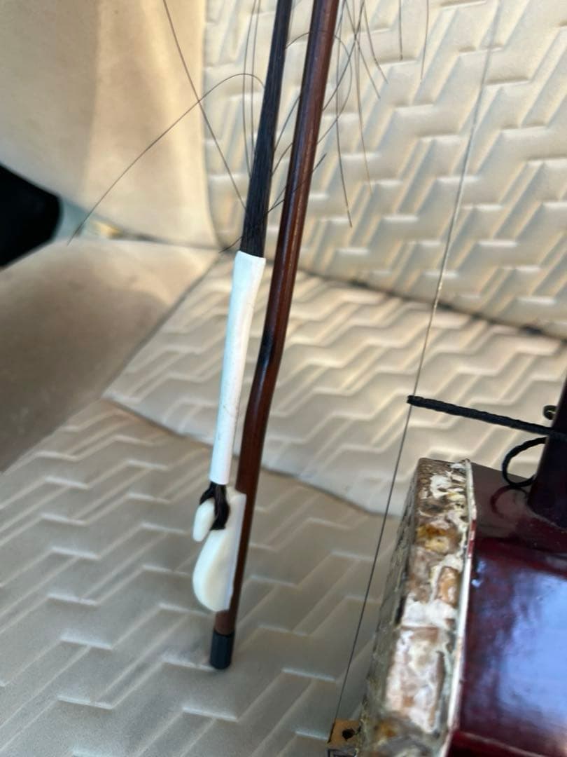 赤茶色 二胡 2本弦 八角形