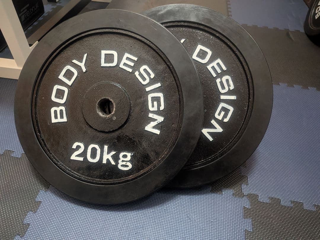 ベンチ台、バーベルシャフト Wバー 10kgと 20kgプレートセット