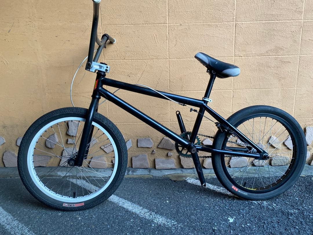 ブラック BMX 20インチ