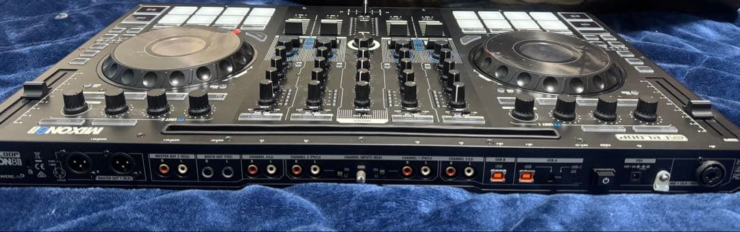 Reloop MIXON 8 PRO 4チャンネル DJコントローラー