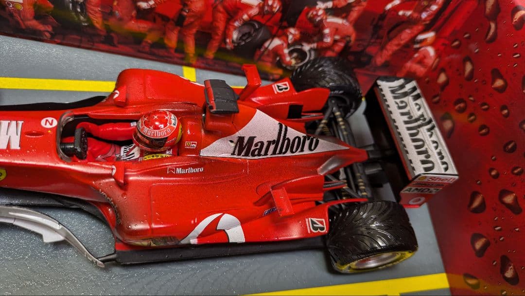 限定 HW 2003 ワールドチャンピオン シューマッハ レインタイヤモデル