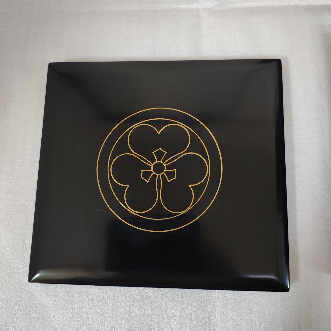 輪島塗　五段重箱　台付