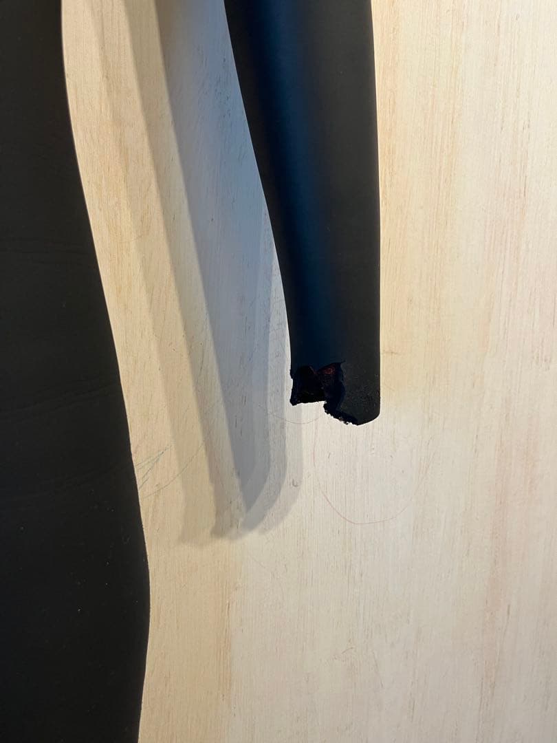 BILLABONG セミドライスーツ ブラック・迷彩