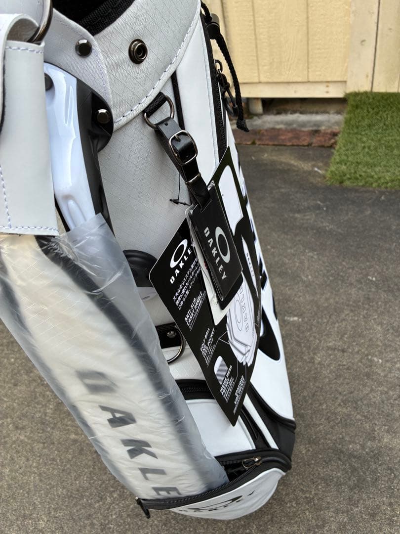 OAKLEYキャディバック(新品)