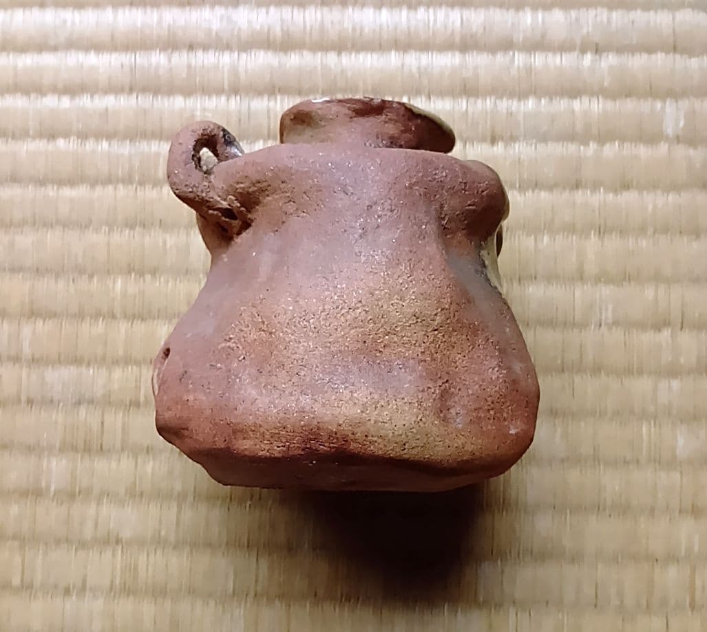 骨董品　徳利　花入　花瓶　異形　へこみ　落款【坂】　備前焼　信楽焼　陶芸