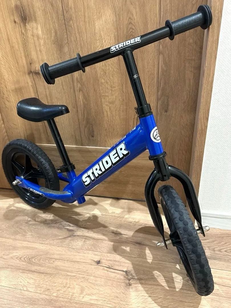 STRIDER ストライダー クラシック 12インチ 人気色ブルー キッズ
