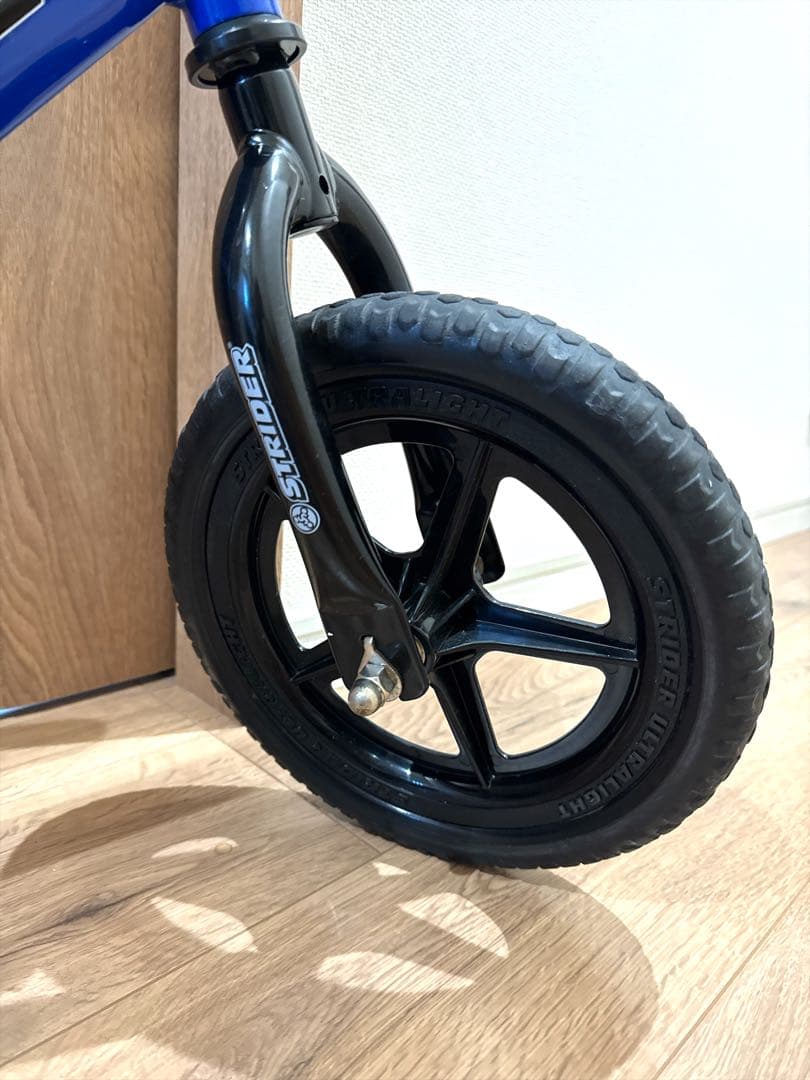 STRIDER ストライダー クラシック 12インチ 人気色ブルー キッズ