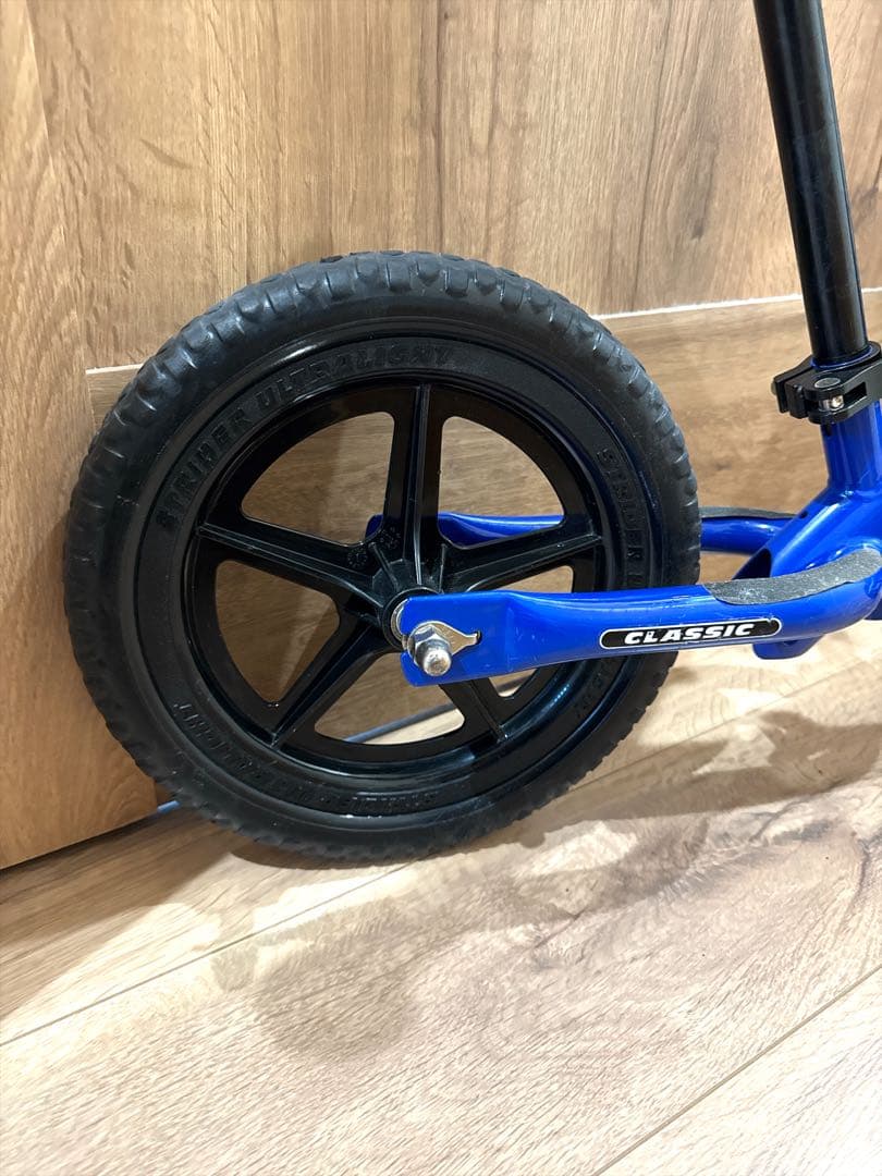 STRIDER ストライダー クラシック 12インチ 人気色ブルー キッズ