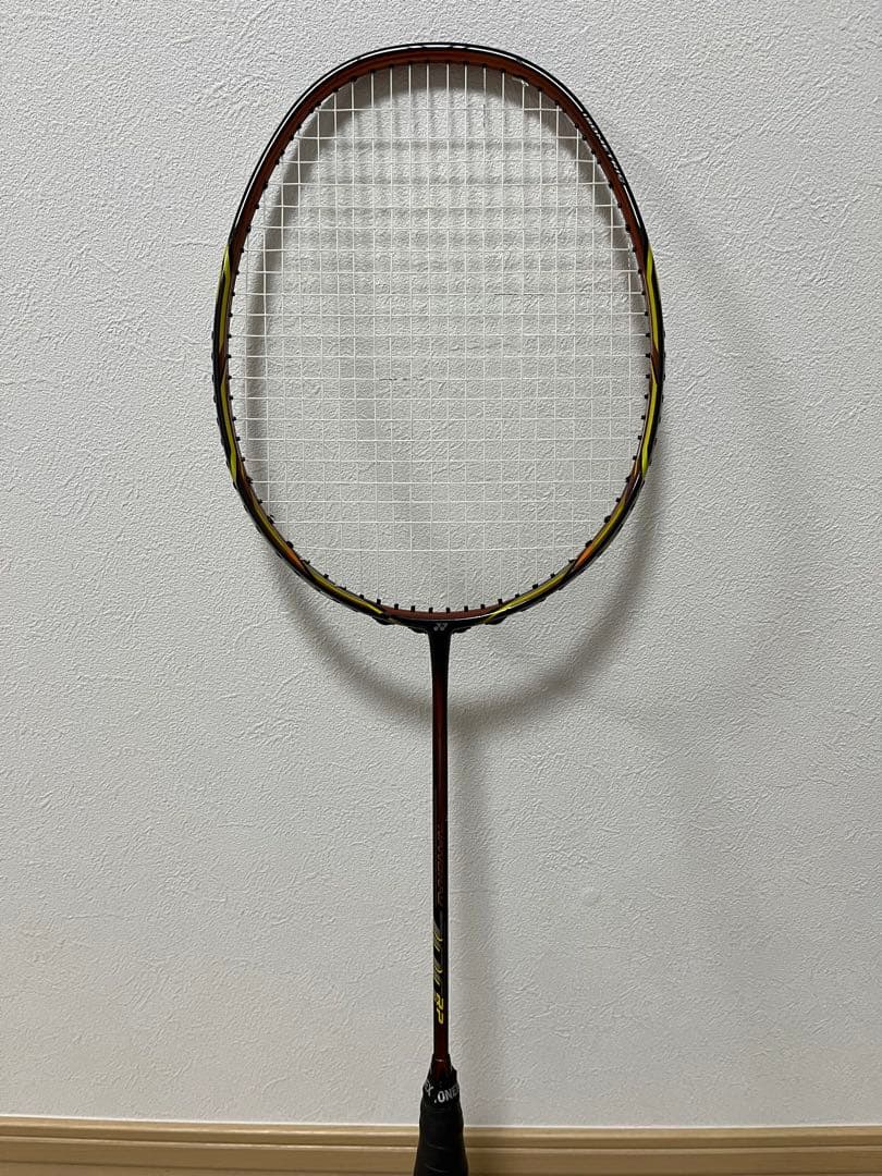 【美品】ヨネックス ナノレイ700RP