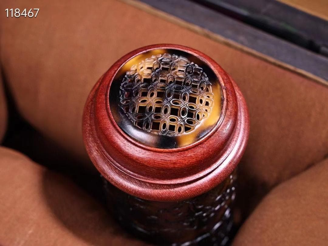 中国古美術・漆器箱付珍品古蔵珍しい高浮彫り龍・鼈甲コオロギ缶案頭・置物・文房具