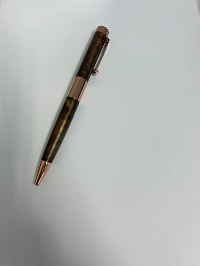 伊東屋 ROMEO　No.3 ボールペン　細軸　斑紋孔雀色ヴィンテージローズ