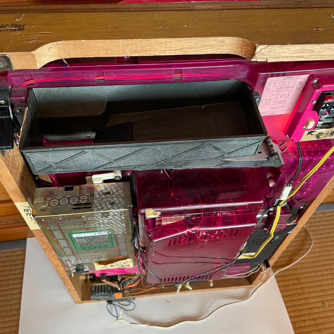 【CR大工の源さん】パチンコ実機 ガラス面あり 動作未確認　たのメル便発送