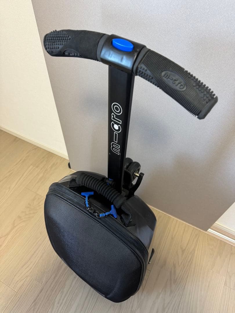 マイクロラゲッジ乗れるスーツケースキックボード マイクロスクーターキャリーケース