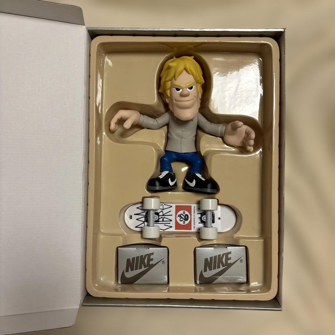 MEDICOM TOY×NIKE SB REESE FORBES フィギュア限定