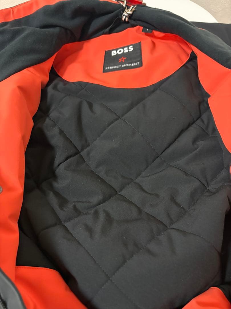 希少完売品BOSS PERFECT MOMENT スノーボードウェア S 国内M